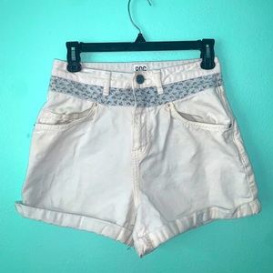 BDG Jean Shorts Floral Size 26 high waisted